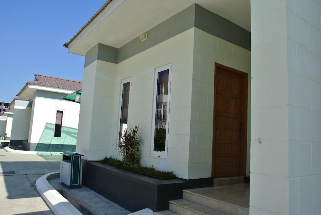 Myat Thinzar Hotel Oattara Thiri Kültér fotó