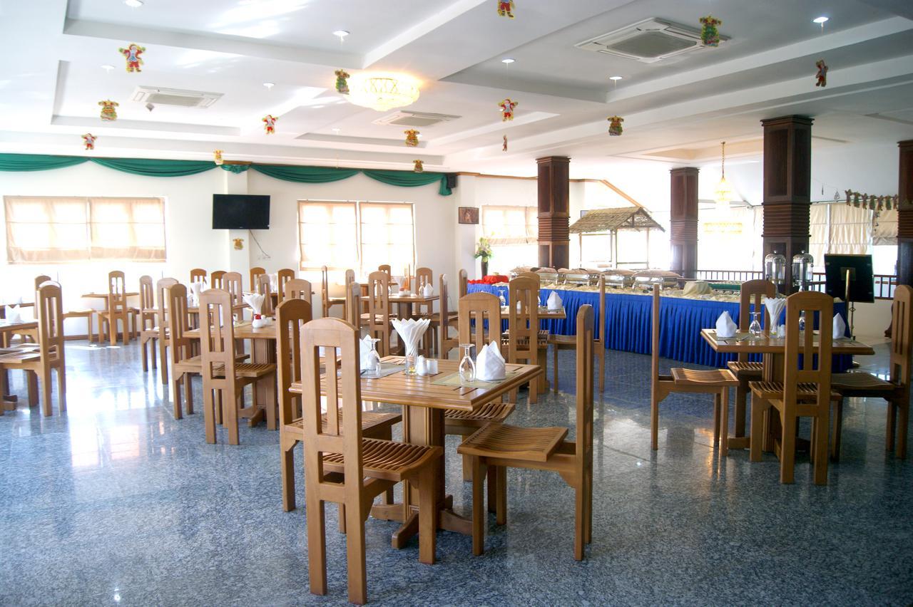 Myat Thinzar Hotel Oattara Thiri Kültér fotó